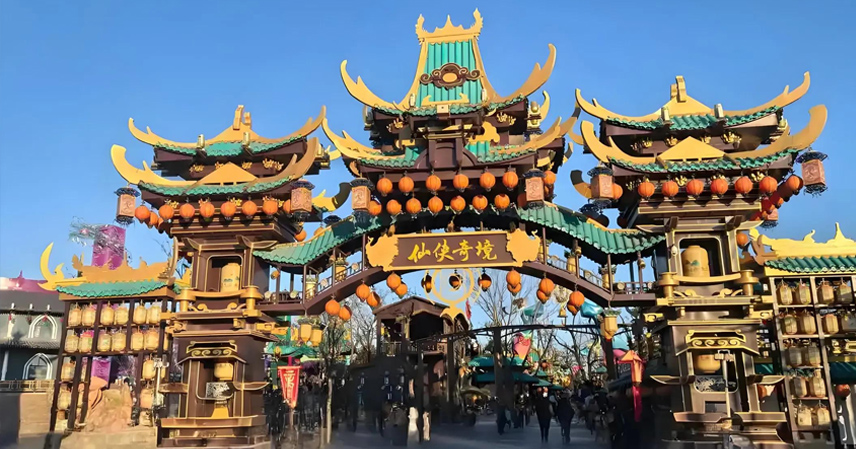 Why Kaifeng's Wansui Mountain Wuxia City Masters the Art of Smart Tourism