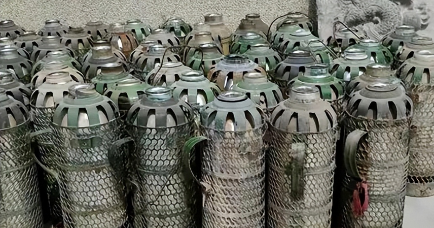 Why Do Chinese Love Hot Water While the World Drinks Cold? A Heartfelt History